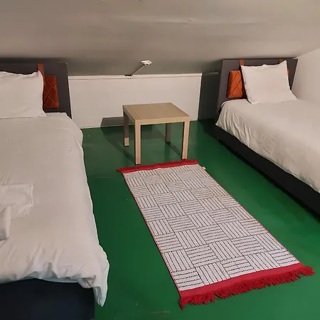 Red Clay Club * Belgrado