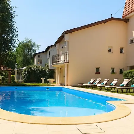 Aparthotel Red Clay Club Belgrado